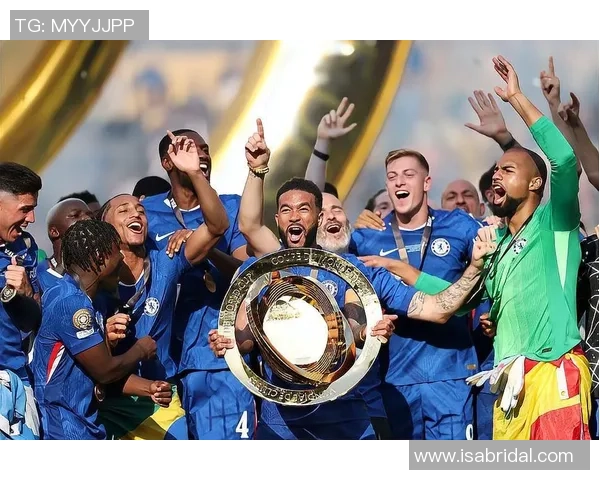 法国足球明星鸡冠头的传奇人生与球场风采揭秘